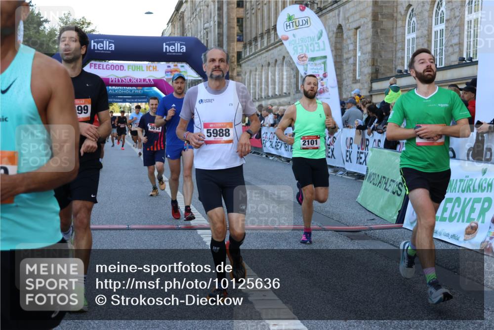 06.09.2026 - CURREX Alsterlauf Strokosch-Dieckow http://msf.ph/oto/10125636 06.09.2026 09:45:30 Ziel 2101, 2111, 2170, 2406, 2498, 3146, 3211, 3259, 3593, 3615, 4141, 4581, 4586, 4891, 5216, 5699, 5805, 5988, 6450, 8341 meine-sportfotos.de