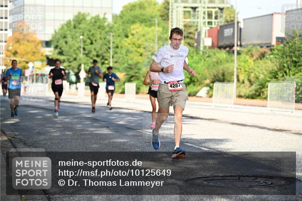 06.09.2026 - CURREX Alsterlauf Dr. Thomas Lammeyer http://msf.ph/oto/10125649 06.09.2026 09:43:45 Laufen 5430, 4287 meine-sportfotos.de