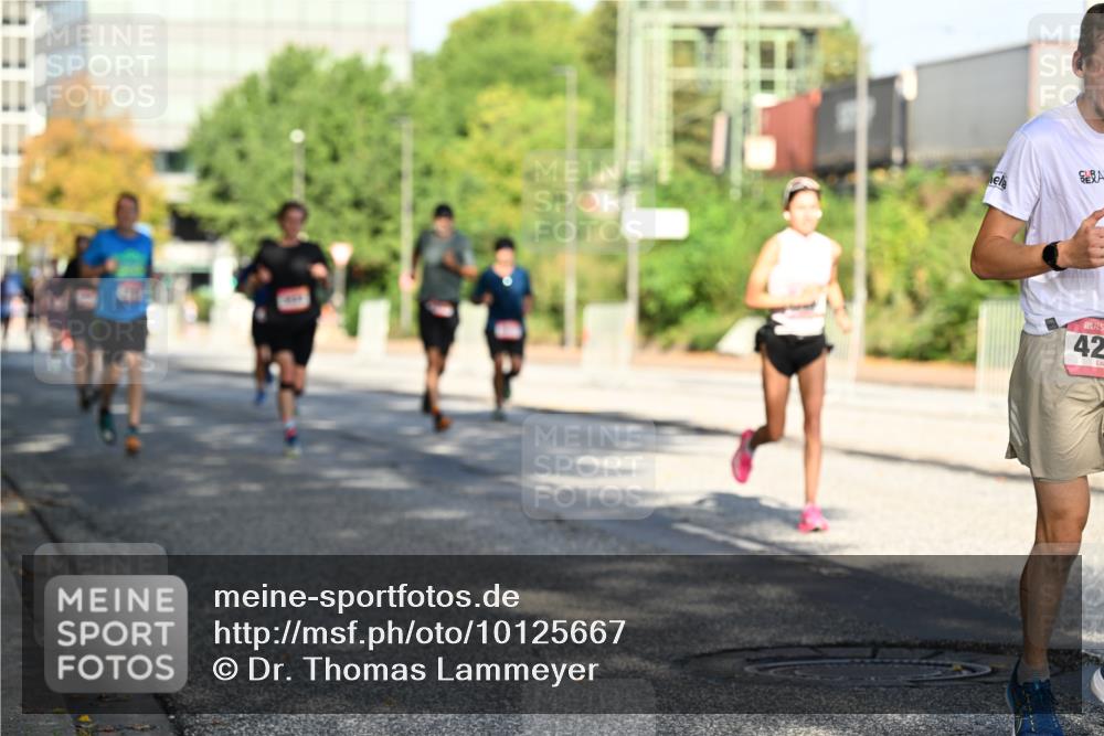 06.09.2026 - CURREX Alsterlauf Dr. Thomas Lammeyer http://msf.ph/oto/10125667 06.09.2026 09:43:46 Laufen 42 meine-sportfotos.de
