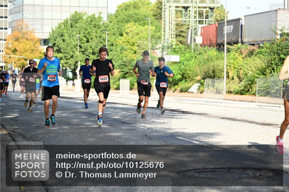 06.09.2026 - CURREX Alsterlauf Dr. Thomas Lammeyer http://msf.ph/oto/10125676 06.09.2026 09:43:47 Laufen 4193, 2556, 3432, 3678, 485, 3617 meine-sportfotos.de