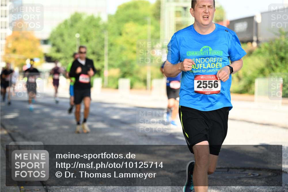 06.09.2026 - CURREX Alsterlauf Dr. Thomas Lammeyer http://msf.ph/oto/10125714 06.09.2026 09:43:51 Laufen 2556 meine-sportfotos.de