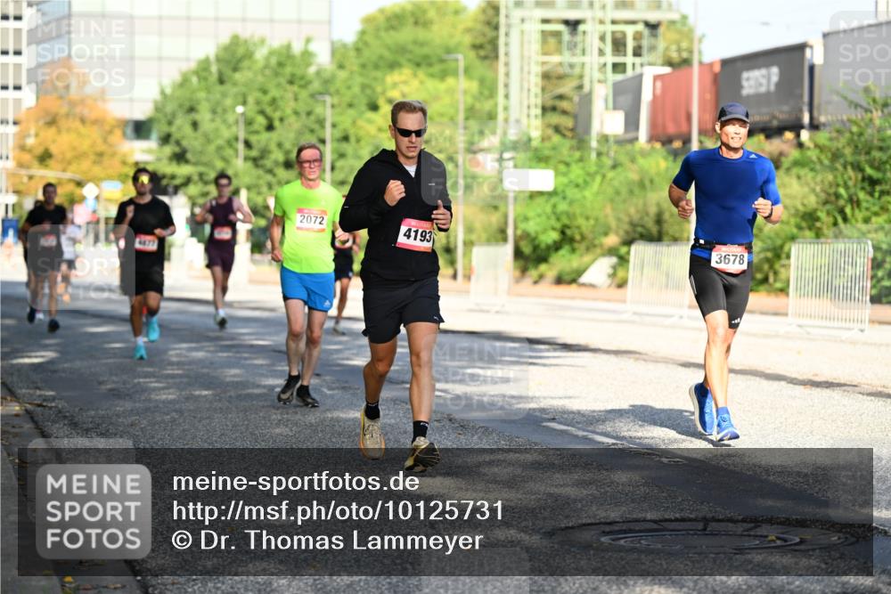 06.09.2026 - CURREX Alsterlauf Dr. Thomas Lammeyer http://msf.ph/oto/10125731 06.09.2026 09:43:53 Laufen 6477, 2072, 4193, 3678 meine-sportfotos.de