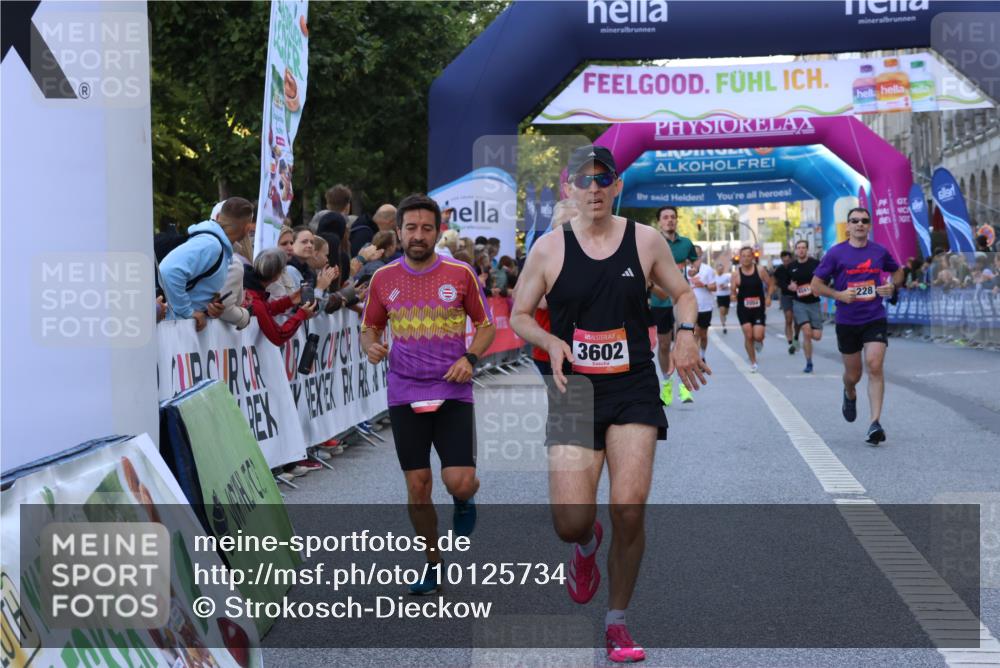 06.09.2026 - CURREX Alsterlauf Strokosch-Dieckow http://msf.ph/oto/10125734 06.09.2026 09:45:42 Ziel 2615, 2673, 3149, 3602, 4372, 4982, 5697, 6013, 6186, 6401, 6449, 6450, 8192, 8228 meine-sportfotos.de