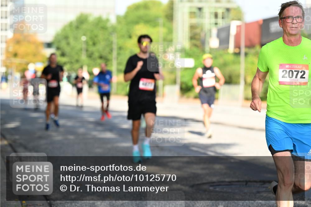 06.09.2026 - CURREX Alsterlauf Dr. Thomas Lammeyer http://msf.ph/oto/10125770 06.09.2026 09:43:56 Laufen 2072 meine-sportfotos.de