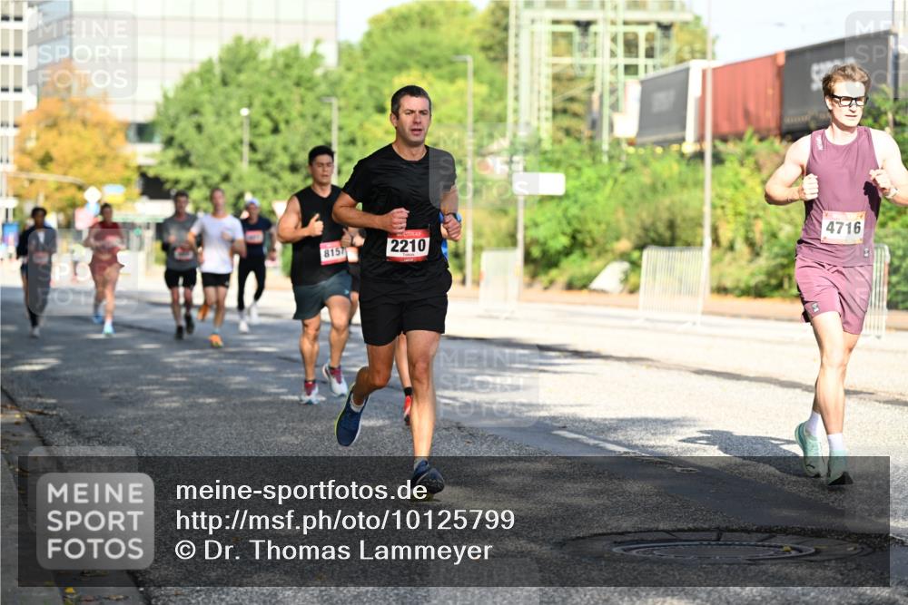 06.09.2026 - CURREX Alsterlauf Dr. Thomas Lammeyer http://msf.ph/oto/10125799 06.09.2026 09:43:59 Laufen 8157, 2210, 4716 meine-sportfotos.de