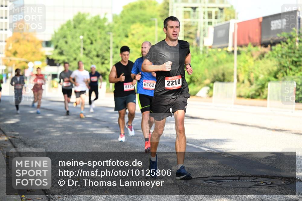 06.09.2026 - CURREX Alsterlauf Dr. Thomas Lammeyer http://msf.ph/oto/10125806 06.09.2026 09:44:00 Laufen 815, 6162, 2210 meine-sportfotos.de