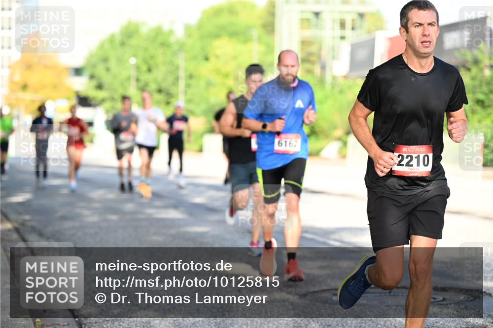 06.09.2026 - CURREX Alsterlauf Dr. Thomas Lammeyer http://msf.ph/oto/10125815 06.09.2026 09:44:01 Laufen 11, 6162, 2210 meine-sportfotos.de