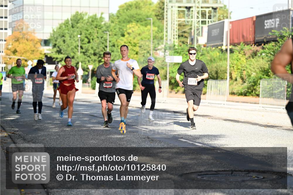 06.09.2026 - CURREX Alsterlauf Dr. Thomas Lammeyer http://msf.ph/oto/10125840 06.09.2026 09:44:03 Laufen 6021, 55, 5877, 5731, 2605 meine-sportfotos.de
