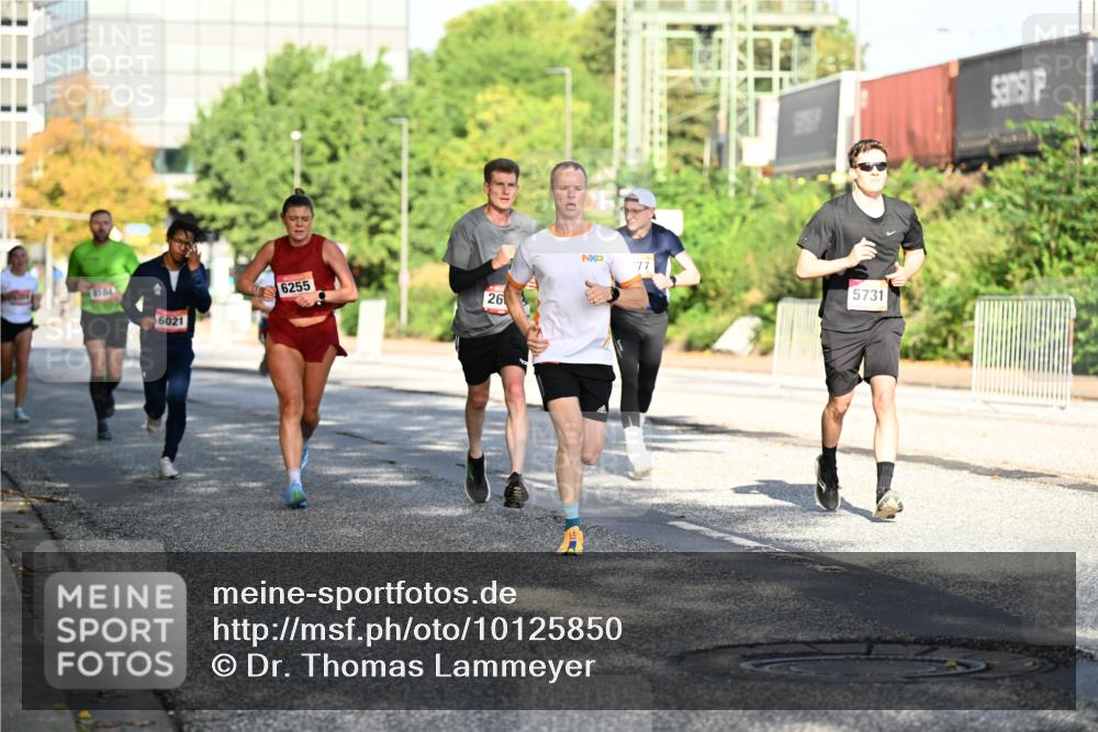 06.09.2026 - CURREX Alsterlauf Dr. Thomas Lammeyer http://msf.ph/oto/10125850 06.09.2026 09:44:04 Laufen 8164, 6021, 6255, 26, 40, 177, 5731 meine-sportfotos.de