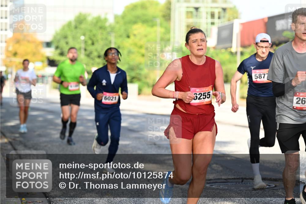 06.09.2026 - CURREX Alsterlauf Dr. Thomas Lammeyer http://msf.ph/oto/10125874 06.09.2026 09:44:07 Laufen 6021, 6255, 5877, 26 meine-sportfotos.de