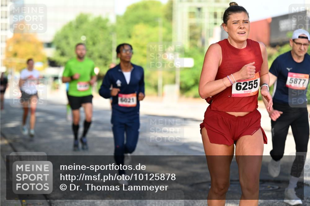 06.09.2026 - CURREX Alsterlauf Dr. Thomas Lammeyer http://msf.ph/oto/10125878 06.09.2026 09:44:07 Laufen 6021, 6255, 5877 meine-sportfotos.de
