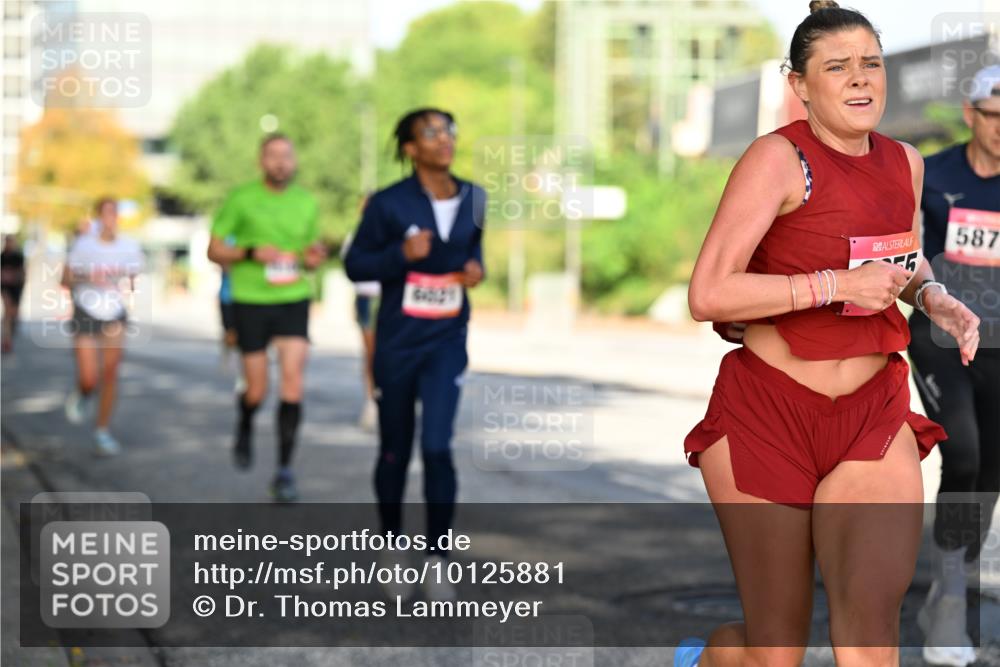 06.09.2026 - CURREX Alsterlauf Dr. Thomas Lammeyer http://msf.ph/oto/10125881 06.09.2026 09:44:07 Laufen 587 meine-sportfotos.de