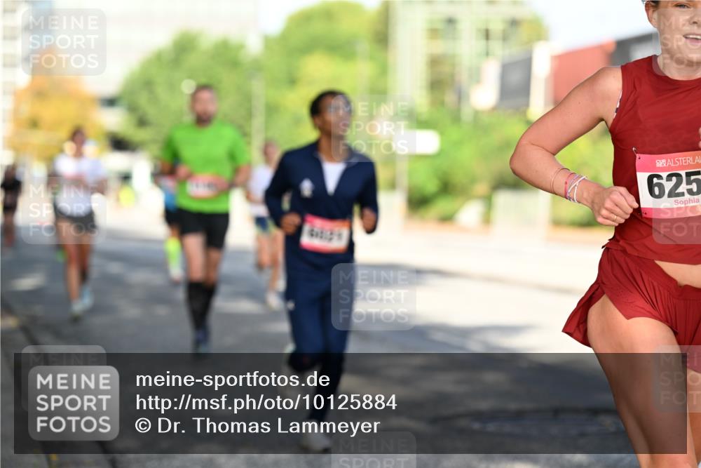 06.09.2026 - CURREX Alsterlauf Dr. Thomas Lammeyer http://msf.ph/oto/10125884 06.09.2026 09:44:08 Laufen 625 meine-sportfotos.de