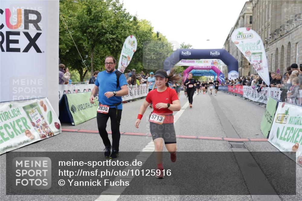 06.09.2026 - CURREX Alsterlauf Yannick Fuchs http://msf.ph/oto/10125916 06.09.2026 10:04:17 Ziel 2346, 2830, 3959, 3962, 4119, 4131, 4288, 5046, 5674, 5713, 8225 meine-sportfotos.de