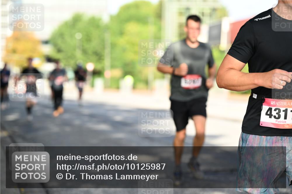 06.09.2026 - CURREX Alsterlauf Dr. Thomas Lammeyer http://msf.ph/oto/10125987 06.09.2026 09:44:19 Laufen 431 meine-sportfotos.de