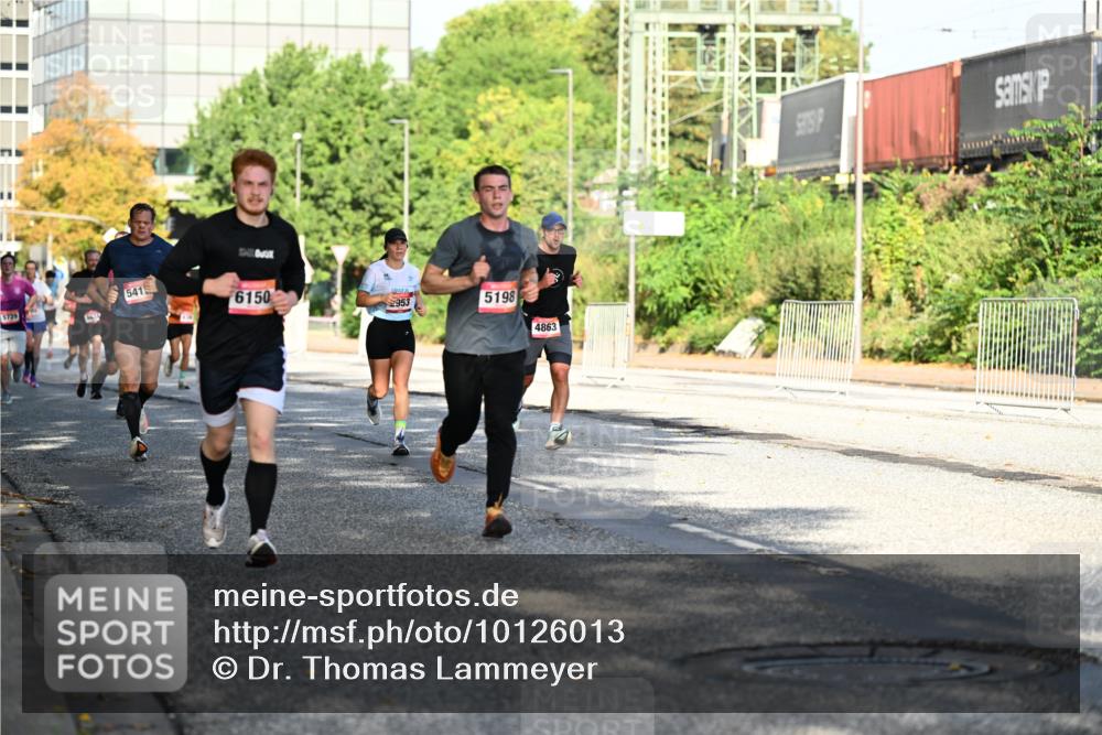 06.09.2026 - CURREX Alsterlauf Dr. Thomas Lammeyer http://msf.ph/oto/10126013 06.09.2026 09:44:22 Laufen 5729, 5413, 6150, 953, 5198, 4863 meine-sportfotos.de