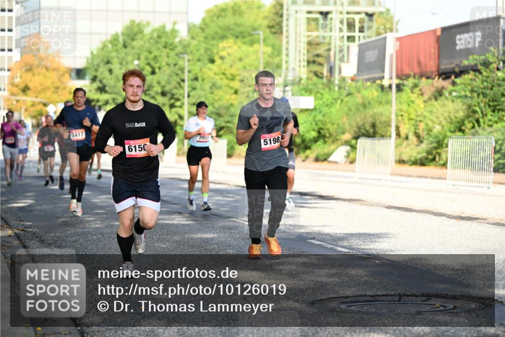 06.09.2026 - CURREX Alsterlauf Dr. Thomas Lammeyer http://msf.ph/oto/10126019 06.09.2026 09:44:23 Laufen 5417, 6150, 2953, 5198 meine-sportfotos.de