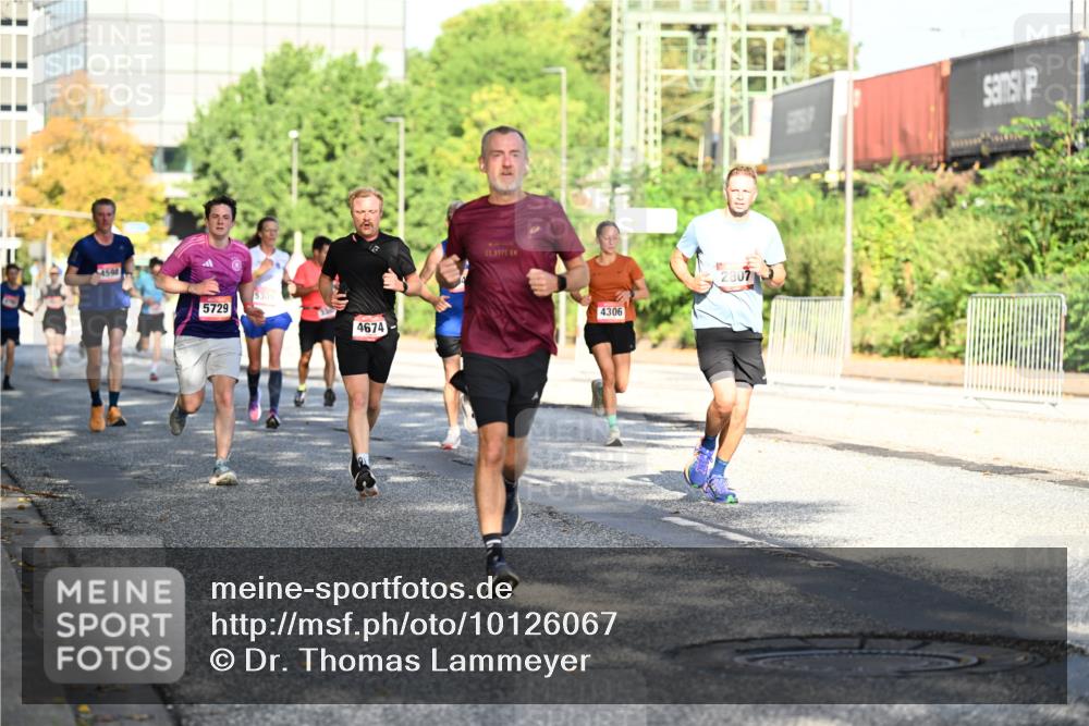 06.09.2026 - CURREX Alsterlauf Dr. Thomas Lammeyer http://msf.ph/oto/10126067 06.09.2026 09:44:28 Laufen 4598, 5729, 5309, 4674, 21, 4975, 4306 meine-sportfotos.de