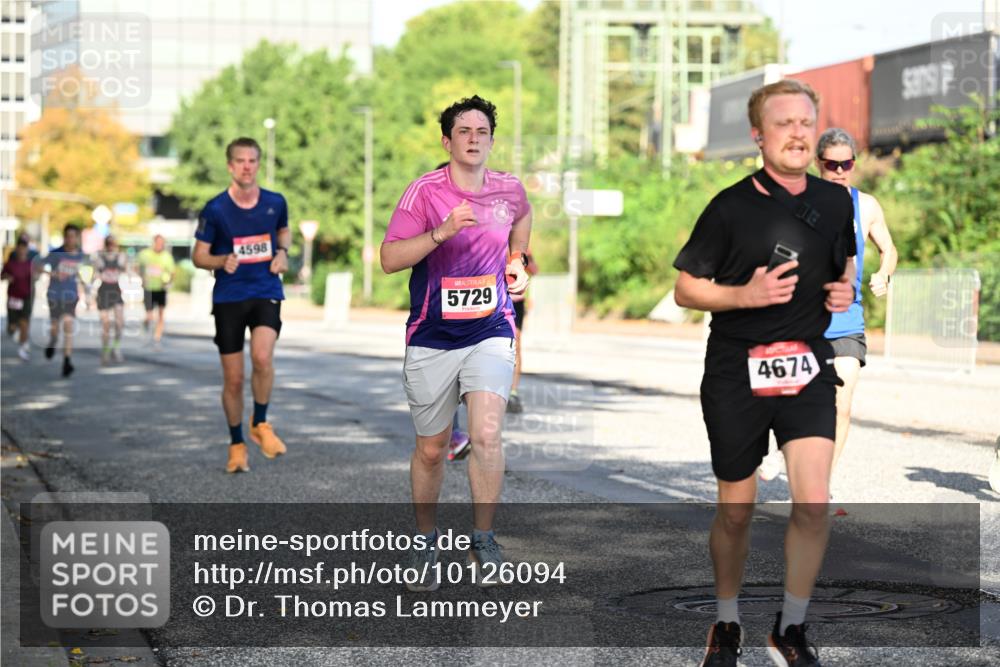 06.09.2026 - CURREX Alsterlauf Dr. Thomas Lammeyer http://msf.ph/oto/10126094 06.09.2026 09:44:31 Laufen 4598, 5729, 4674 meine-sportfotos.de