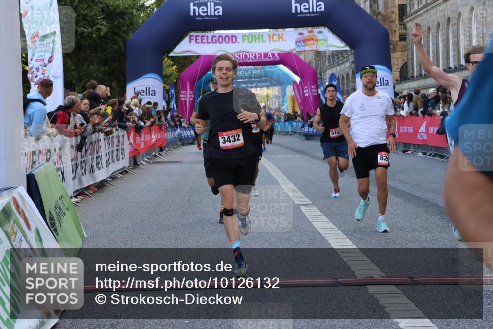 06.09.2026 - CURREX Alsterlauf Strokosch-Dieckow http://msf.ph/oto/10126132 06.09.2026 09:46:46 Ziel 2556, 3432, 3617, 4716, 4877, 4890, 5430, 5544, 8092, 8249 meine-sportfotos.de