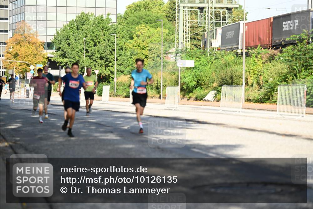 06.09.2026 - CURREX Alsterlauf Dr. Thomas Lammeyer http://msf.ph/oto/10126135 06.09.2026 09:44:34 Laufen  meine-sportfotos.de
