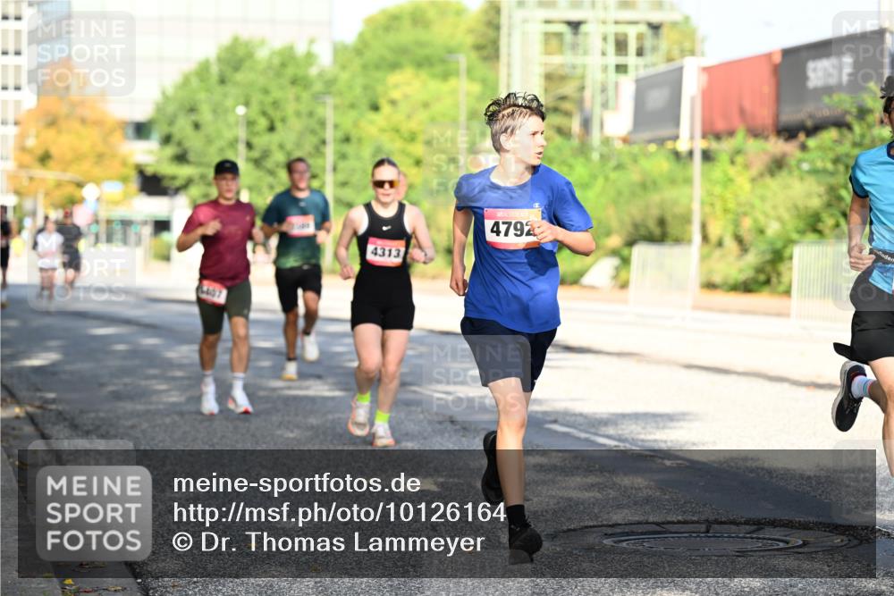 06.09.2026 - CURREX Alsterlauf Dr. Thomas Lammeyer http://msf.ph/oto/10126164 06.09.2026 09:44:38 Laufen 4313, 4792 meine-sportfotos.de