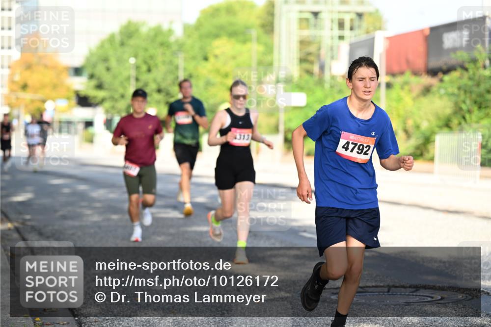 06.09.2026 - CURREX Alsterlauf Dr. Thomas Lammeyer http://msf.ph/oto/10126172 06.09.2026 09:44:38 Laufen 1313, 4792 meine-sportfotos.de
