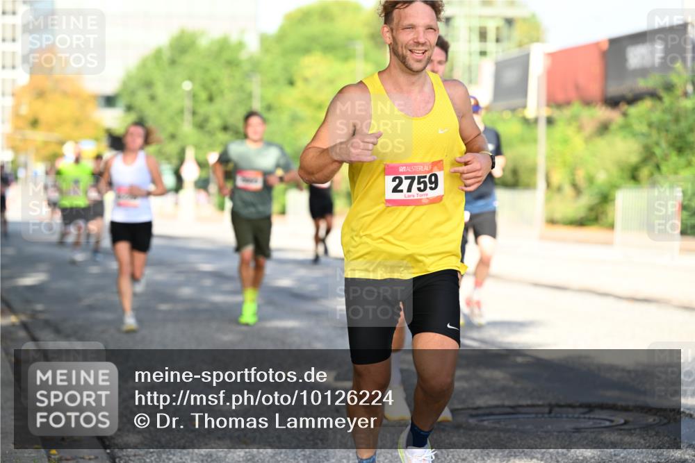 06.09.2026 - CURREX Alsterlauf Dr. Thomas Lammeyer http://msf.ph/oto/10126224 06.09.2026 09:44:49 Laufen 2759 meine-sportfotos.de