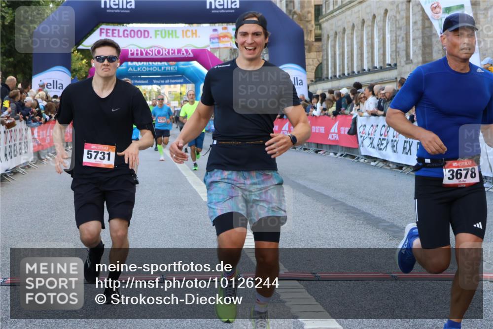 06.09.2026 - CURREX Alsterlauf Strokosch-Dieckow http://msf.ph/oto/10126244 06.09.2026 09:46:56 Ziel 2072, 3678, 4311, 4460, 5198, 5705, 5731, 6162, 6255 meine-sportfotos.de