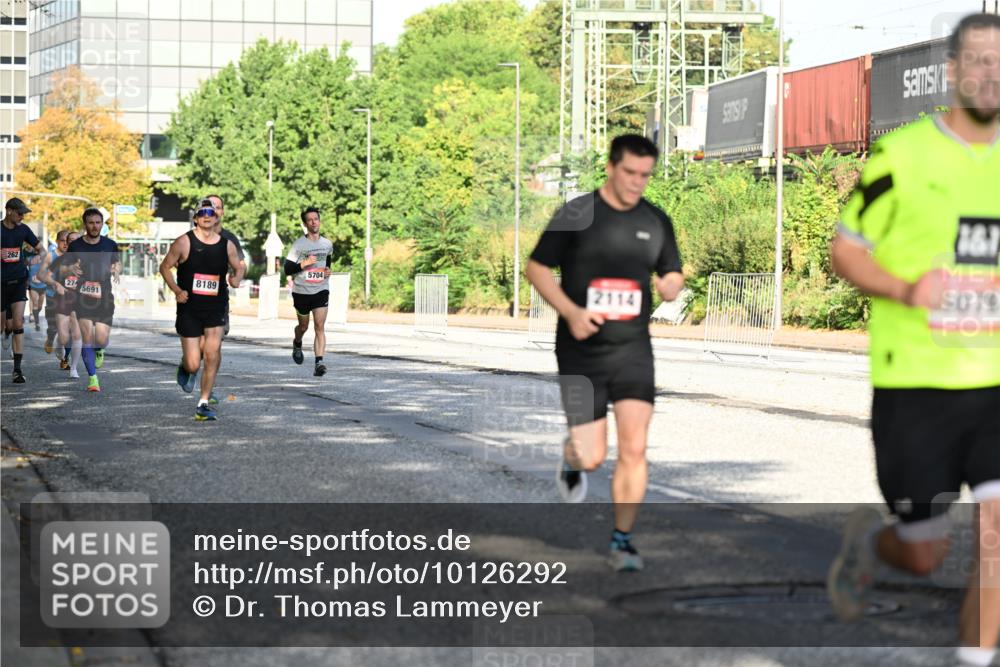 06.09.2026 - CURREX Alsterlauf Dr. Thomas Lammeyer http://msf.ph/oto/10126292 06.09.2026 09:44:56 Laufen 262, 27, 5691, 8189, 5704, 5076 meine-sportfotos.de