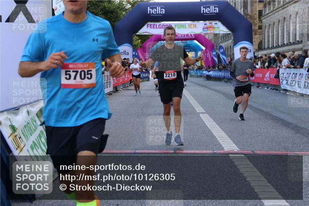 06.09.2026 - CURREX Alsterlauf Strokosch-Dieckow http://msf.ph/oto/10126305 06.09.2026 09:47:03 Ziel 2072, 2210, 2569, 2605, 4311, 4460, 5705, 5731, 6150, 8104, 8125 meine-sportfotos.de