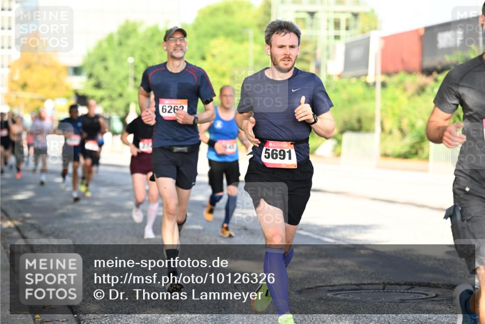 06.09.2026 - CURREX Alsterlauf Dr. Thomas Lammeyer http://msf.ph/oto/10126326 06.09.2026 09:45:02 Laufen 6262, 5691 meine-sportfotos.de