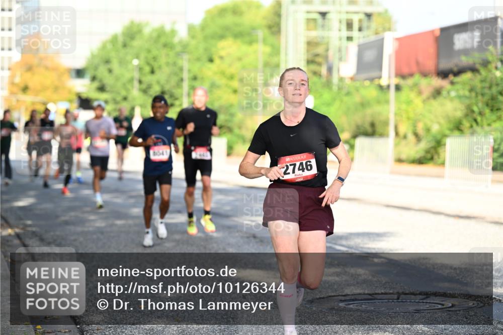 06.09.2026 - CURREX Alsterlauf Dr. Thomas Lammeyer http://msf.ph/oto/10126344 06.09.2026 09:45:05 Laufen 8041, 2746 meine-sportfotos.de