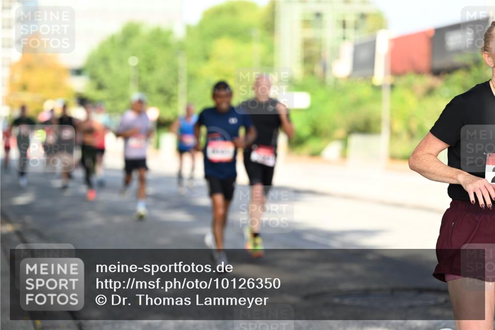 06.09.2026 - CURREX Alsterlauf Dr. Thomas Lammeyer http://msf.ph/oto/10126350 06.09.2026 09:45:06 Laufen  meine-sportfotos.de