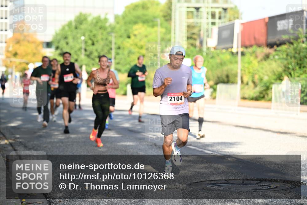06.09.2026 - CURREX Alsterlauf Dr. Thomas Lammeyer http://msf.ph/oto/10126368 06.09.2026 09:45:09 Laufen 2104 meine-sportfotos.de