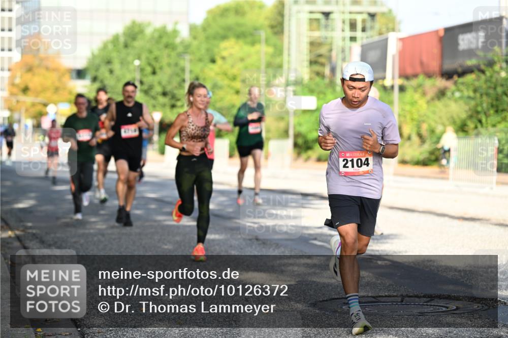 06.09.2026 - CURREX Alsterlauf Dr. Thomas Lammeyer http://msf.ph/oto/10126372 06.09.2026 09:45:09 Laufen 2104 meine-sportfotos.de