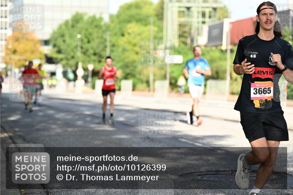 06.09.2026 - CURREX Alsterlauf Dr. Thomas Lammeyer http://msf.ph/oto/10126399 06.09.2026 09:45:14 Laufen 46, 3665 meine-sportfotos.de