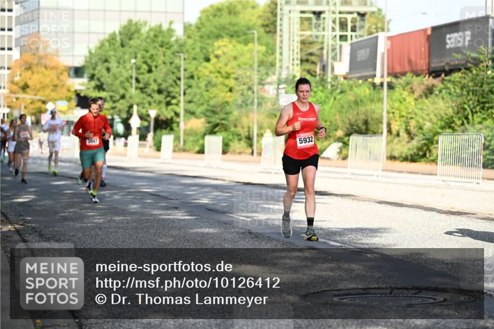 06.09.2026 - CURREX Alsterlauf Dr. Thomas Lammeyer http://msf.ph/oto/10126412 06.09.2026 09:45:16 Laufen 3847, 5932 meine-sportfotos.de