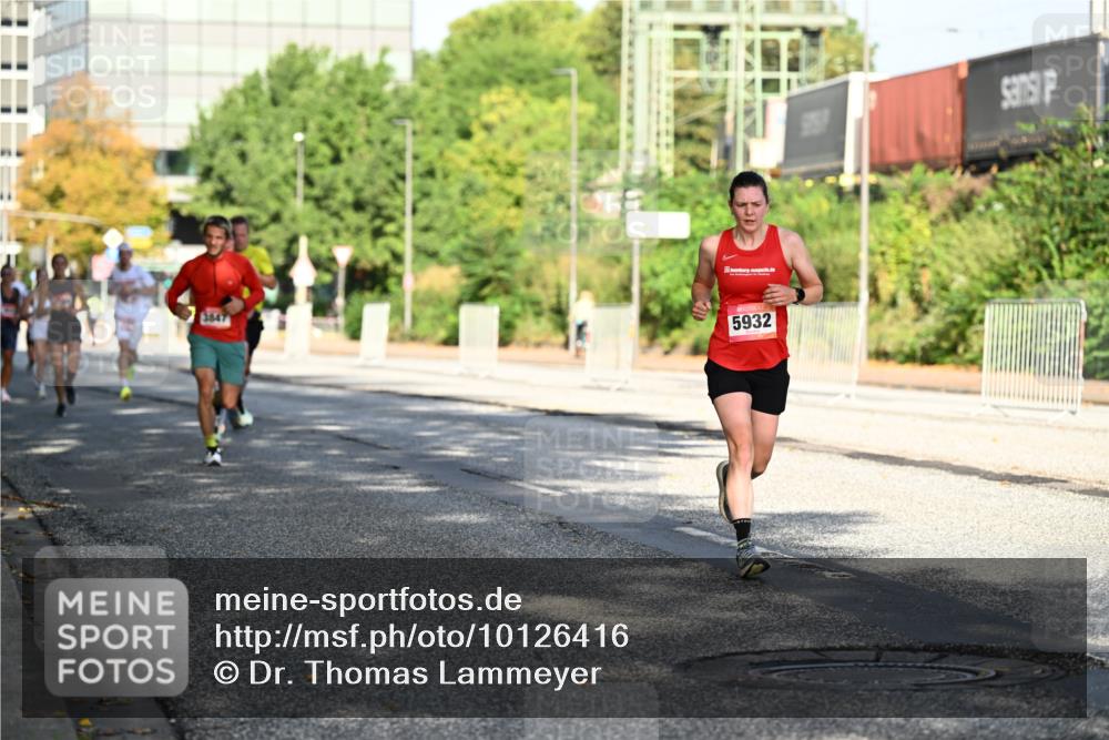 06.09.2026 - CURREX Alsterlauf Dr. Thomas Lammeyer http://msf.ph/oto/10126416 06.09.2026 09:45:17 Laufen 3847, 5932 meine-sportfotos.de