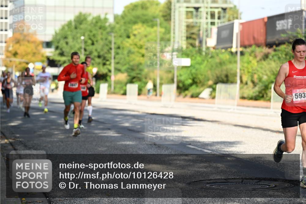 06.09.2026 - CURREX Alsterlauf Dr. Thomas Lammeyer http://msf.ph/oto/10126428 06.09.2026 09:45:18 Laufen 5933 meine-sportfotos.de