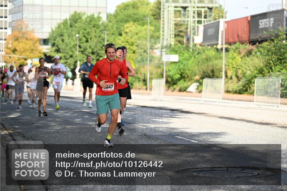 06.09.2026 - CURREX Alsterlauf Dr. Thomas Lammeyer http://msf.ph/oto/10126442 06.09.2026 09:45:20 Laufen 847 meine-sportfotos.de