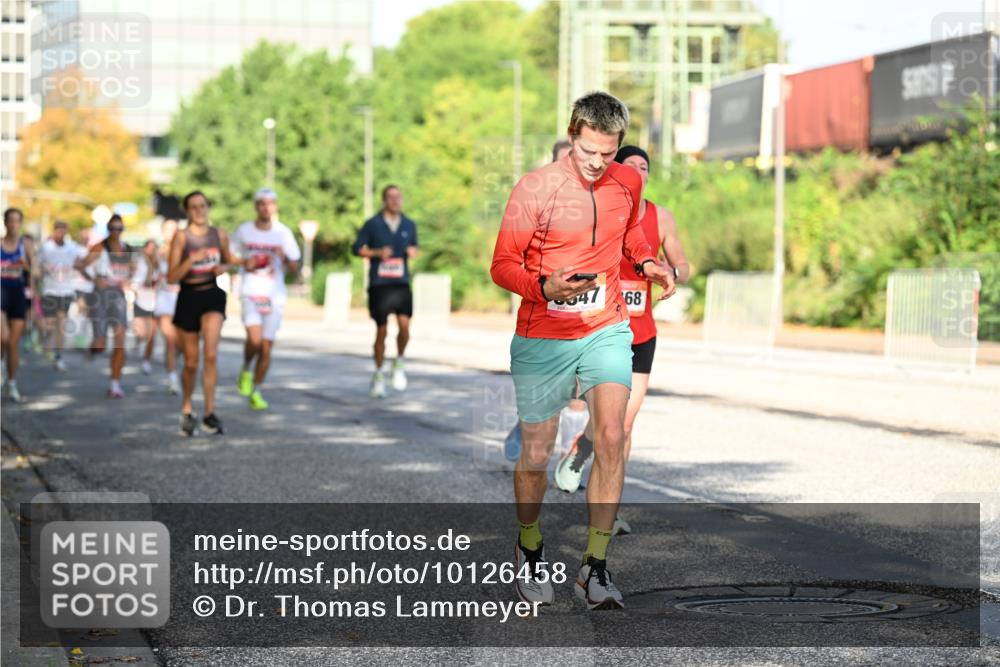 06.09.2026 - CURREX Alsterlauf Dr. Thomas Lammeyer http://msf.ph/oto/10126458 06.09.2026 09:45:21 Laufen 8347, 68 meine-sportfotos.de