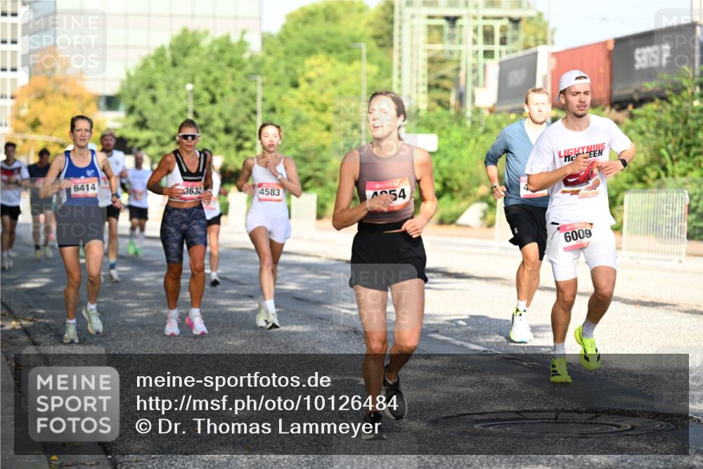 06.09.2026 - CURREX Alsterlauf Dr. Thomas Lammeyer http://msf.ph/oto/10126484 06.09.2026 09:45:24 Laufen 54, 6414, 3632, 4583, 6009 meine-sportfotos.de