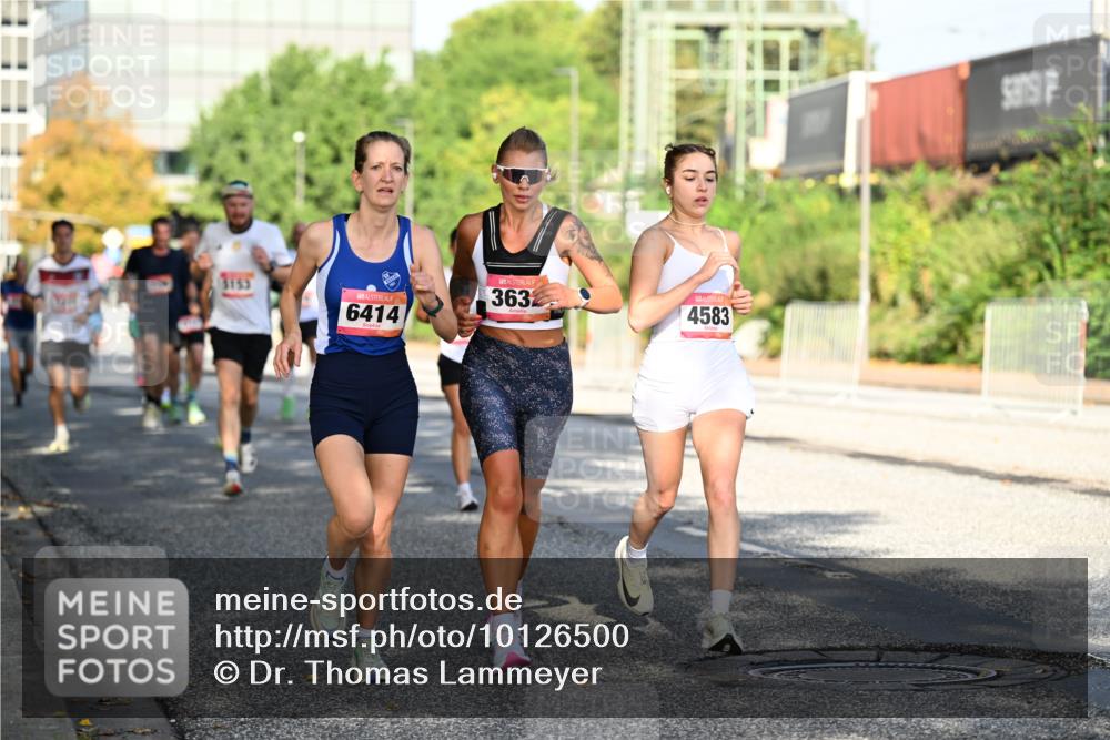 06.09.2026 - CURREX Alsterlauf Dr. Thomas Lammeyer http://msf.ph/oto/10126500 06.09.2026 09:45:26 Laufen 3153, 6414, 3632, 4583 meine-sportfotos.de