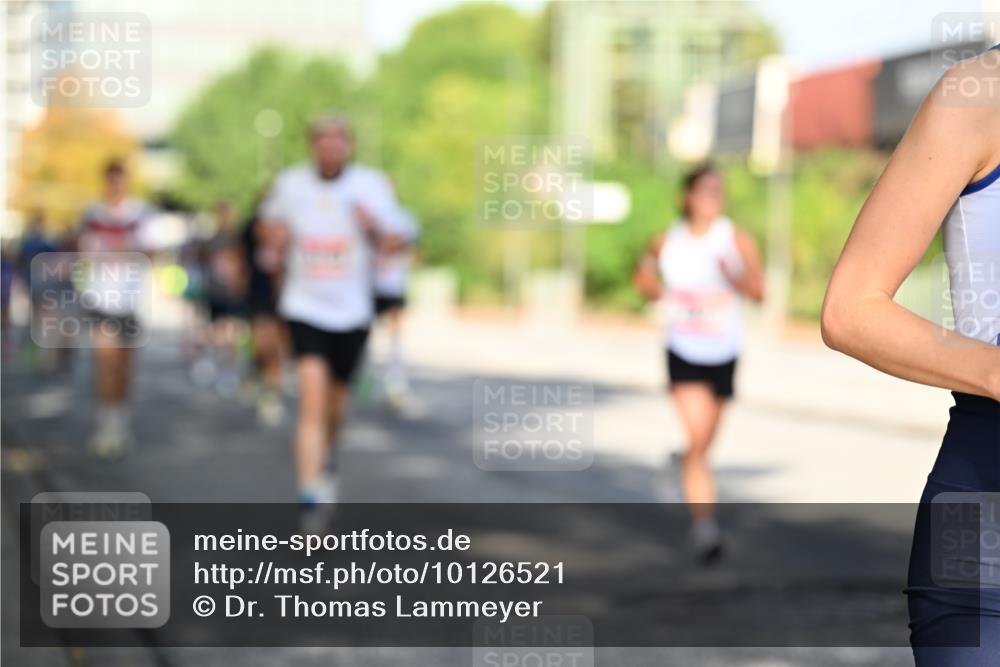 06.09.2026 - CURREX Alsterlauf Dr. Thomas Lammeyer http://msf.ph/oto/10126521 06.09.2026 09:45:28 Laufen  meine-sportfotos.de