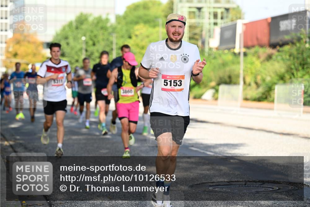 06.09.2026 - CURREX Alsterlauf Dr. Thomas Lammeyer http://msf.ph/oto/10126533 06.09.2026 09:45:29 Laufen 5311, 3460, 5153 meine-sportfotos.de