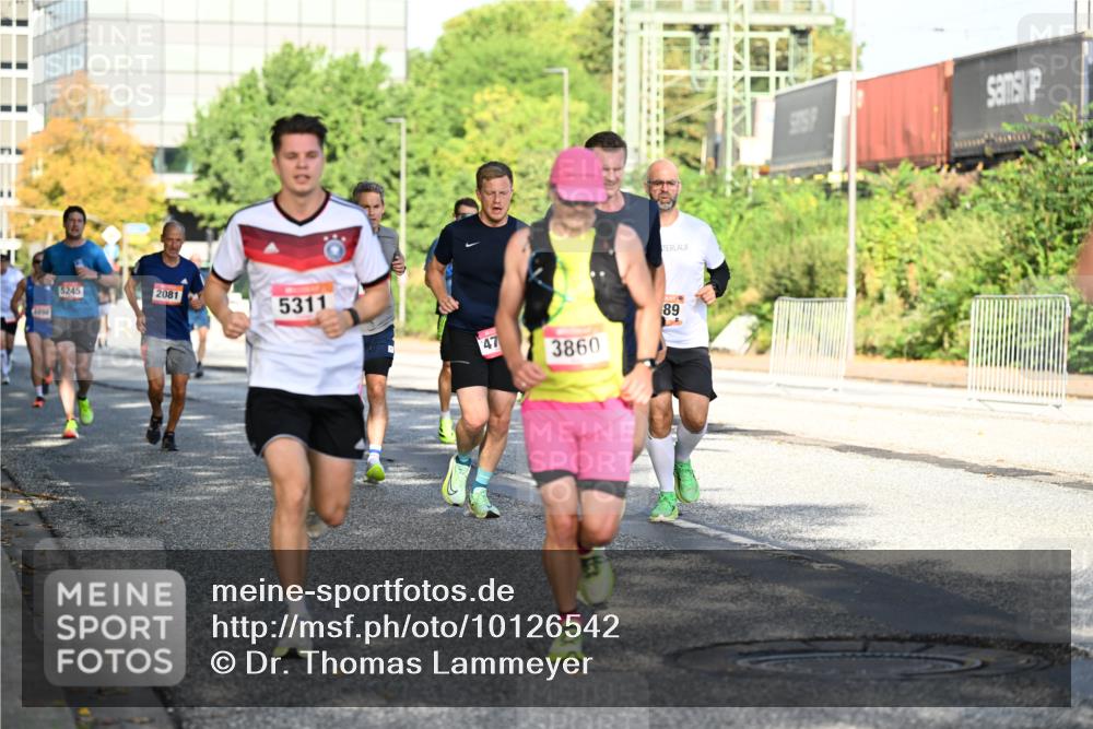 06.09.2026 - CURREX Alsterlauf Dr. Thomas Lammeyer http://msf.ph/oto/10126542 06.09.2026 09:45:30 Laufen 5245, 2081, 5311, 89, 47, 3860 meine-sportfotos.de