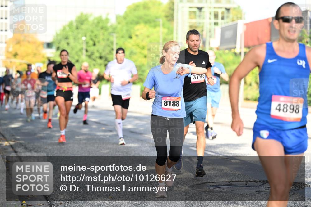 06.09.2026 - CURREX Alsterlauf Dr. Thomas Lammeyer http://msf.ph/oto/10126627 06.09.2026 09:45:39 Laufen 8188, 3798, 4898 meine-sportfotos.de