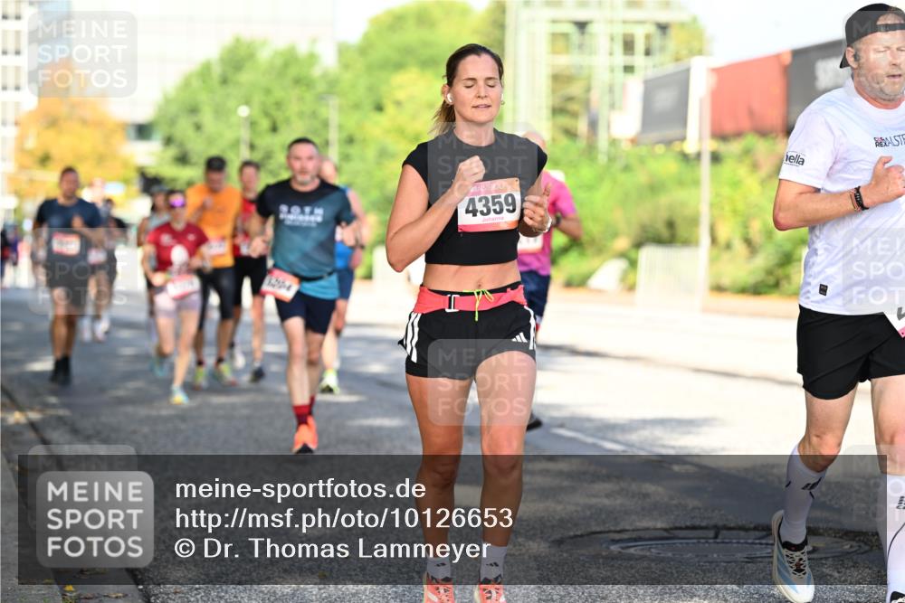 06.09.2026 - CURREX Alsterlauf Dr. Thomas Lammeyer http://msf.ph/oto/10126653 06.09.2026 09:45:42 Laufen 4359 meine-sportfotos.de