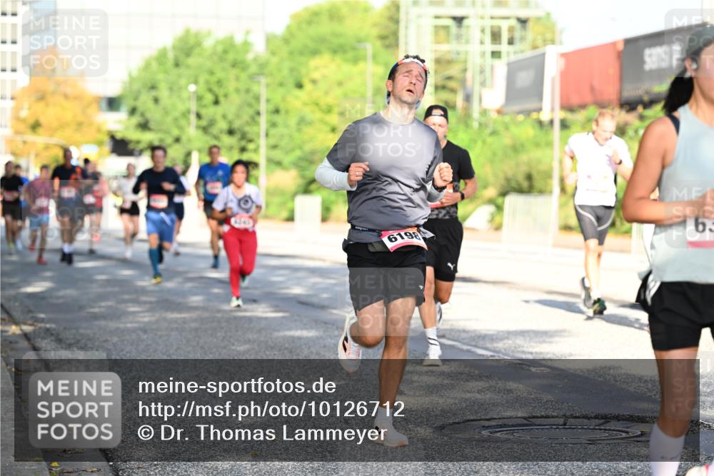 06.09.2026 - CURREX Alsterlauf Dr. Thomas Lammeyer http://msf.ph/oto/10126712 06.09.2026 09:45:49 Laufen 6198, 63 meine-sportfotos.de